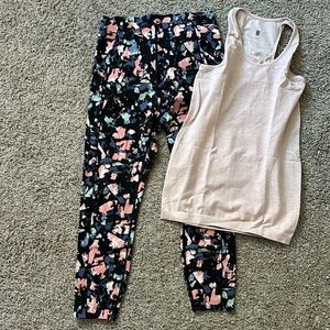 Women’s like new! Sweaty Betty Power 7/8 length legging and tank - medium